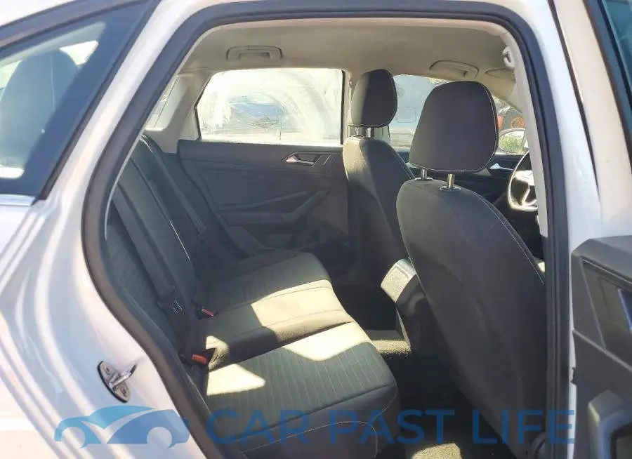 3VW5M7BU4RM047073# 10