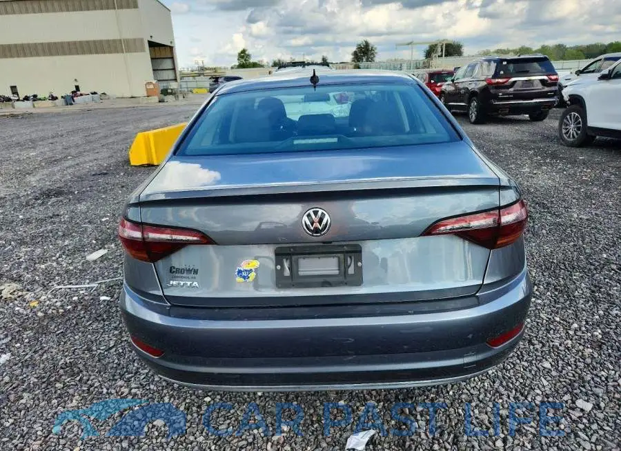3VWCB7BU3KM248983# 6
