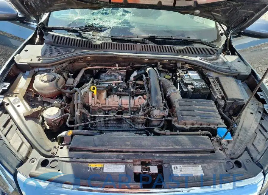 3VWCB7BU3KM248983# 11