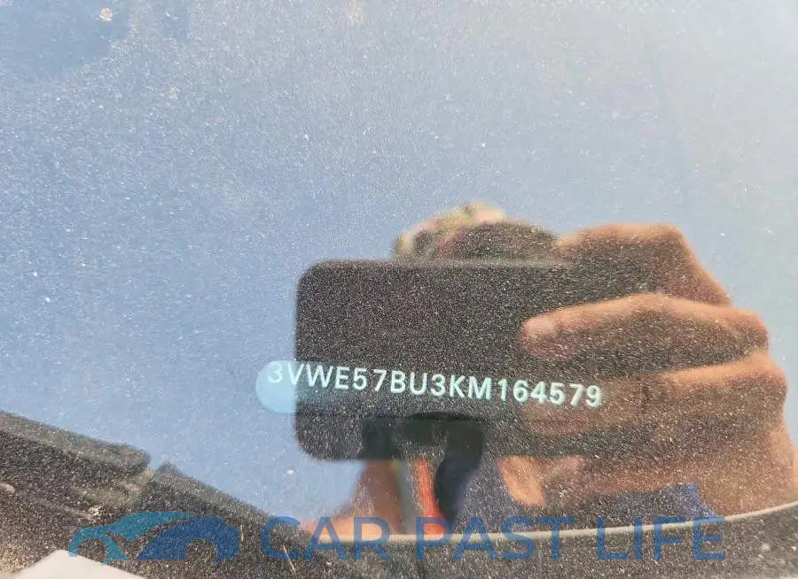 3VWE57BU3KM164579# 12