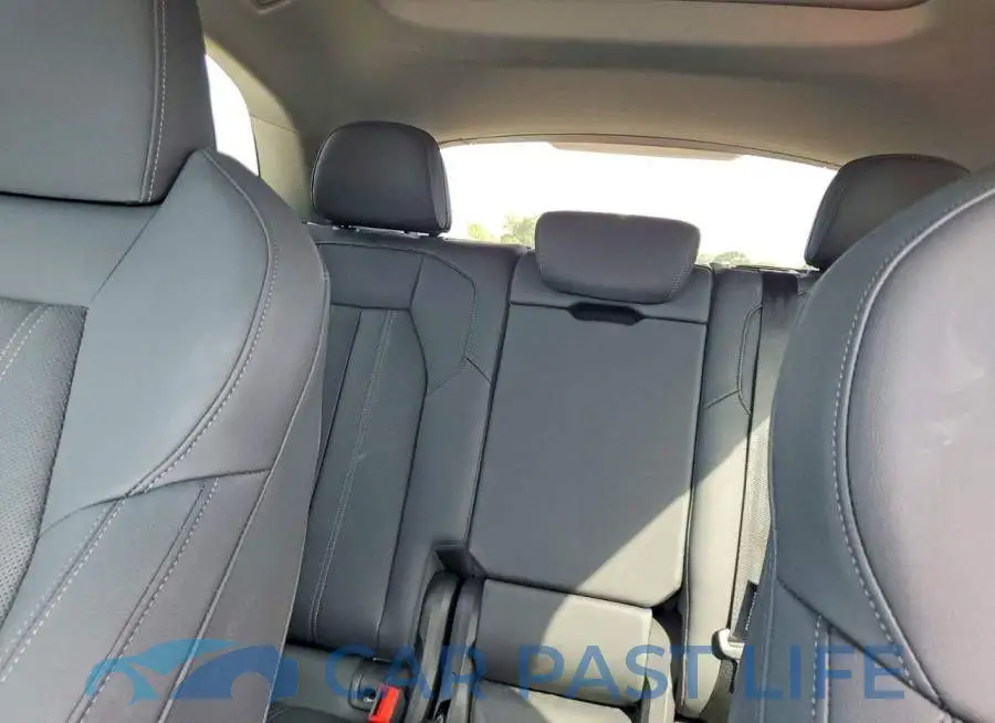 WA12AAGU9S2019474# 10