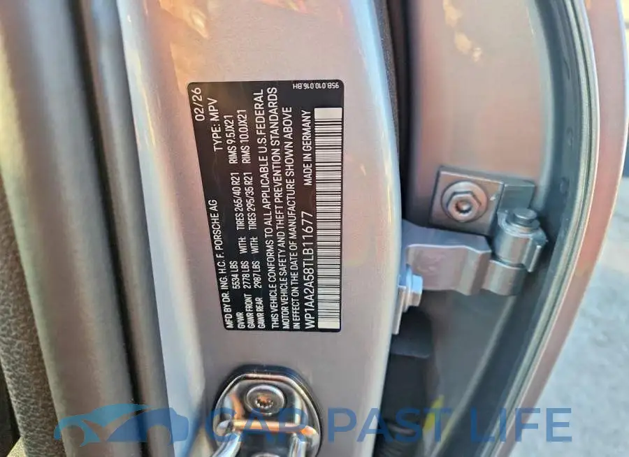 WP1AA2A58TLB11677# 14