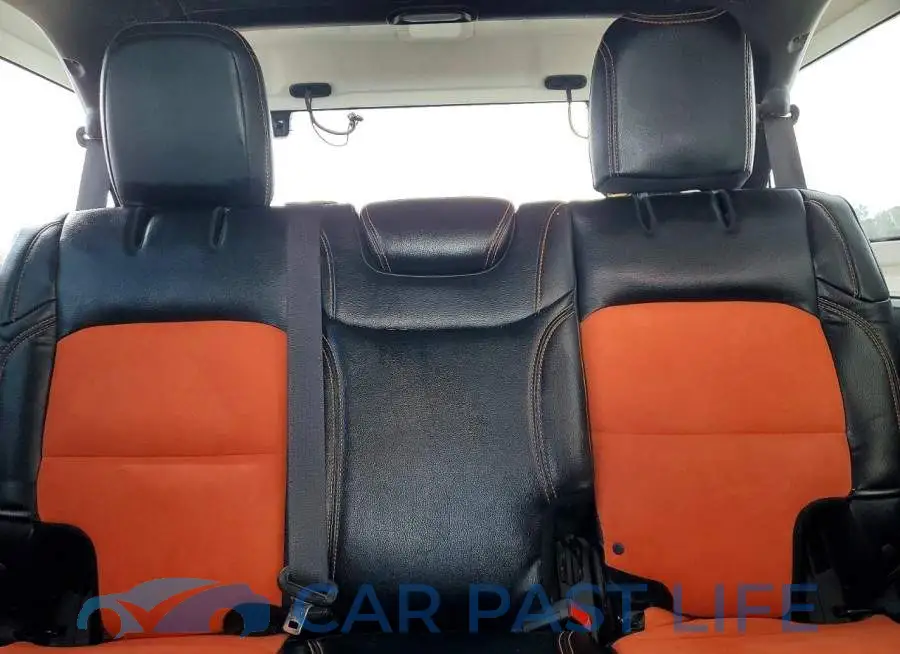 1C4HJXDN2PW550225# 10
