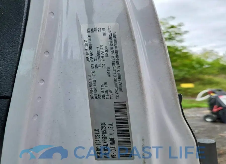 1C4JJXR60PW502404# 13