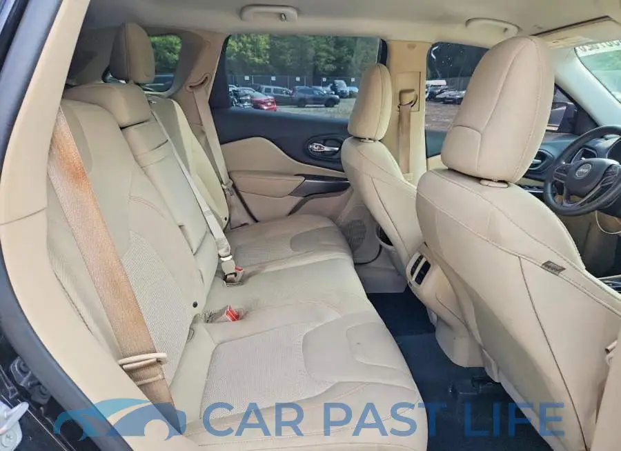 1C4PJLCX5KD316723# 11