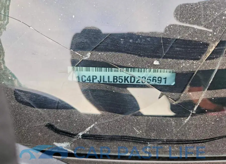 1C4PJLLB5KD205691# 12