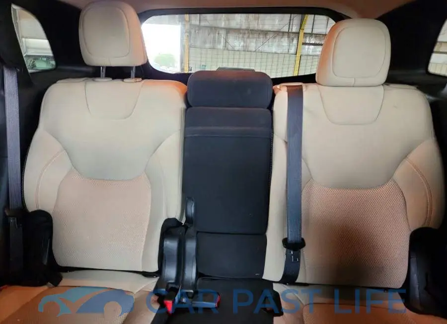 1C4PJMCS0HW568158# 10