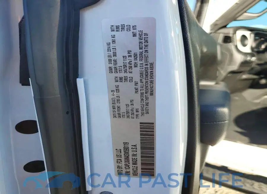 1C4PJXAN4SW590119# 13