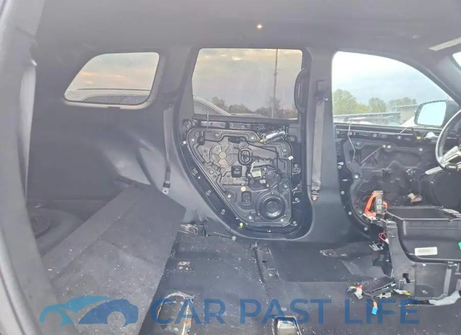 1C4RJFCT1LC424481# 11