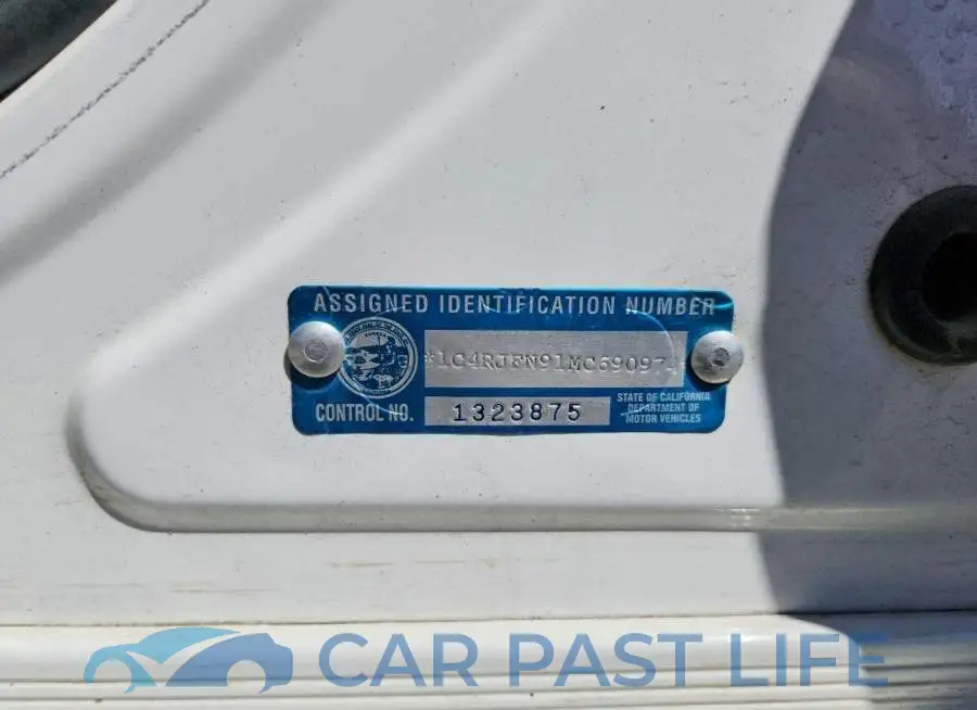 1C4RJFN91MC690974# 13