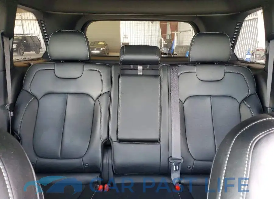 1C4RJHBR6TC260503# 10