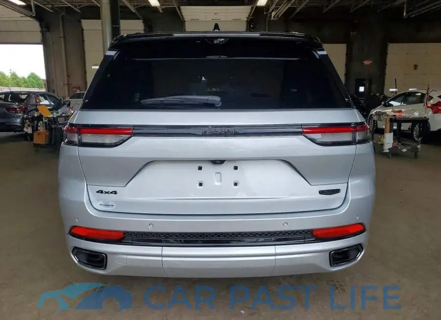 1C4RJHEG3S8770352# 6