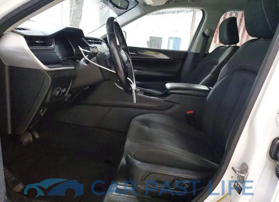1C4RJKAG2M8200087# 7