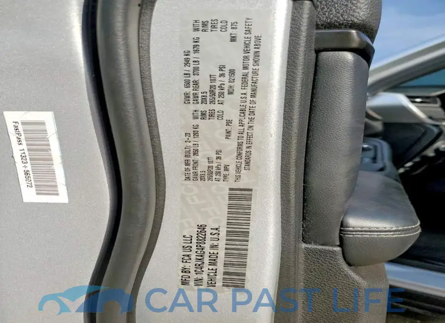 1C4RJKAG4P8822646# 14