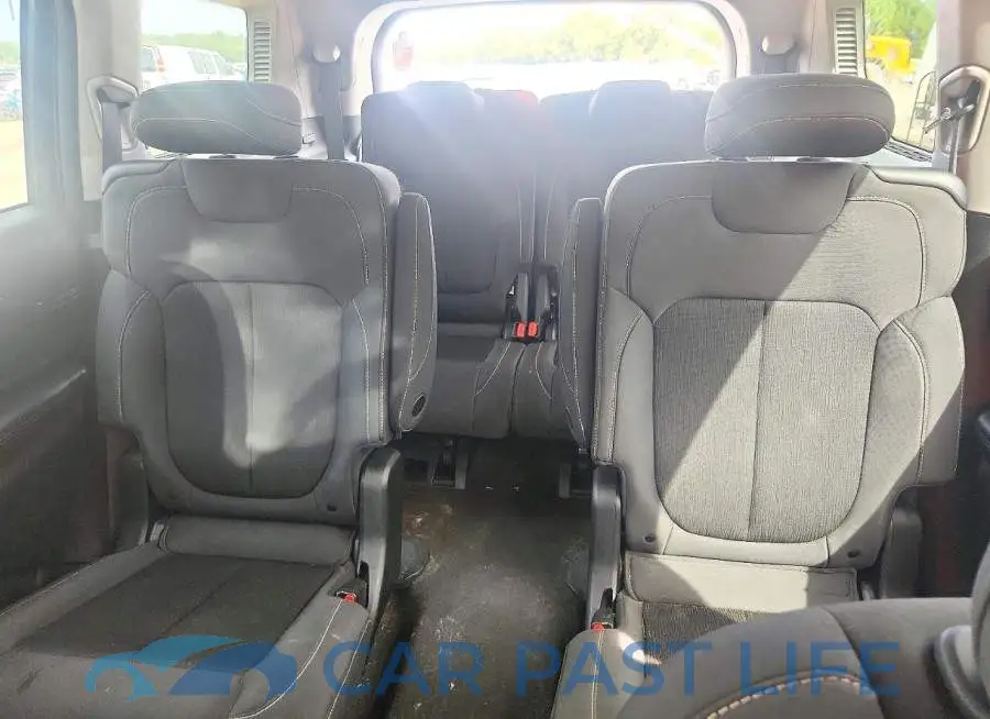 1C4RJKAG7M8153462# 10