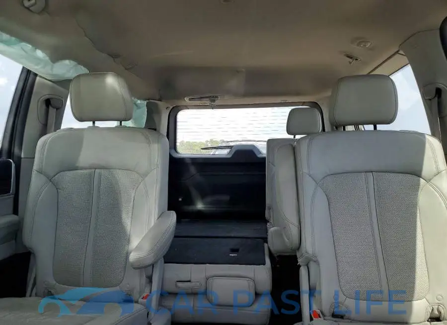 1C4SJVDT8NS205004# 10