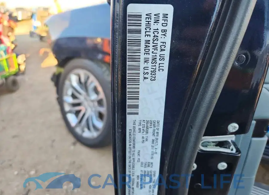 1C4SJVFJ1NS179373# 12