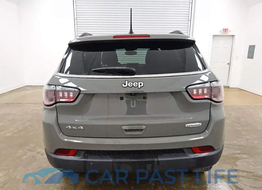 3C4NJDBN6PT558130# 6