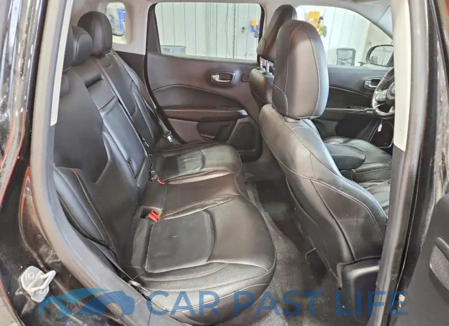 3C4NJDCB5JT336819# 10