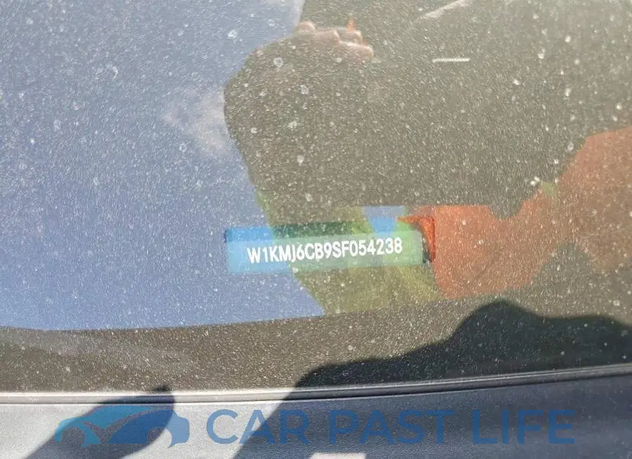 W1KMJ6CB9SF054238# 12