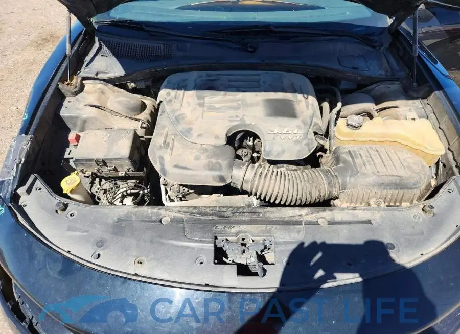 2C3CDXBG6JH319196# 11