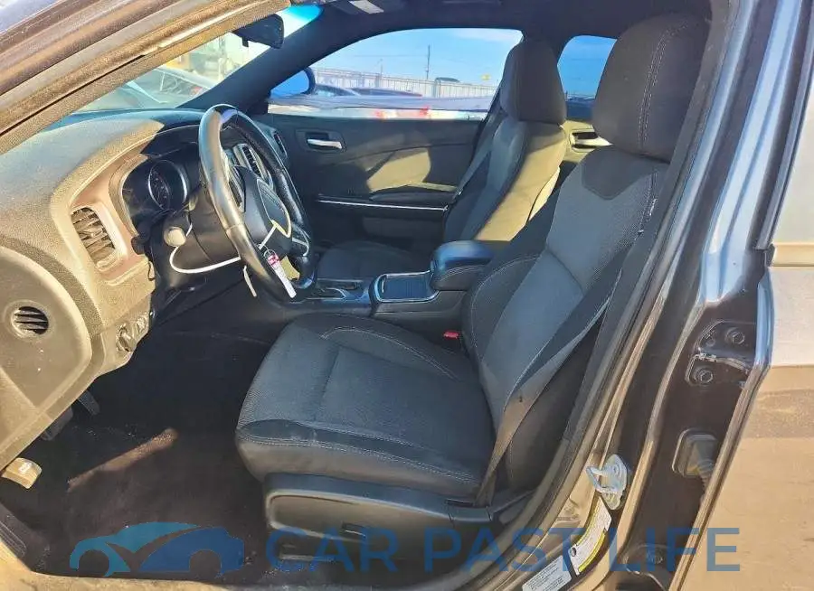 2C3CDXBG8HH614231# 7