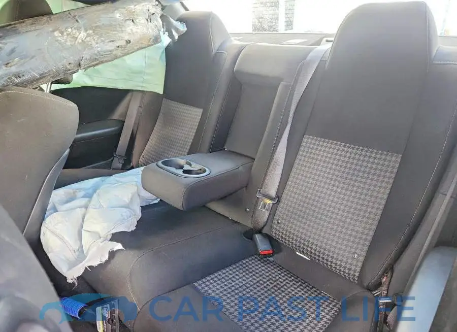 2C3CDZBT4LH155135# 10