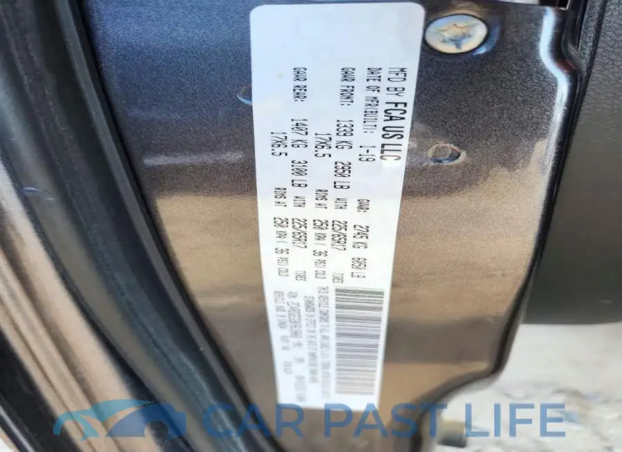 2C4RDGEG9KR618002# 12