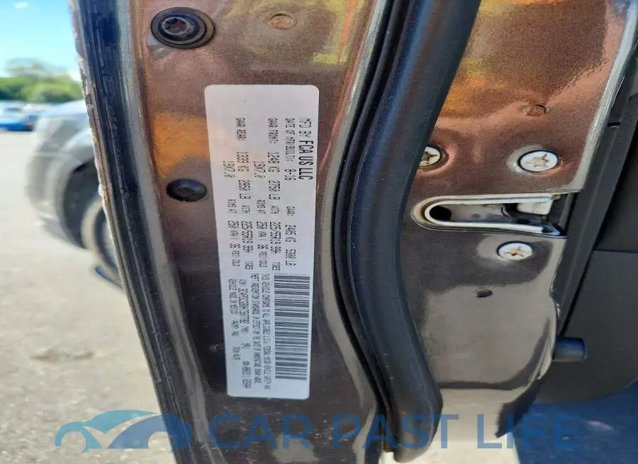 3C4PDCGB0HT507782# 12