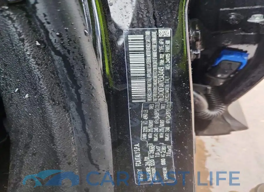 ZACNDFAN7R3A34149# 14