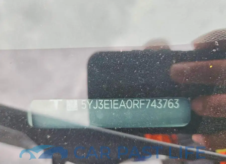 5YJ3E1EA0RF743763# 12