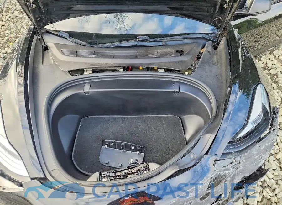 5YJ3E1EA3JF152184# 11