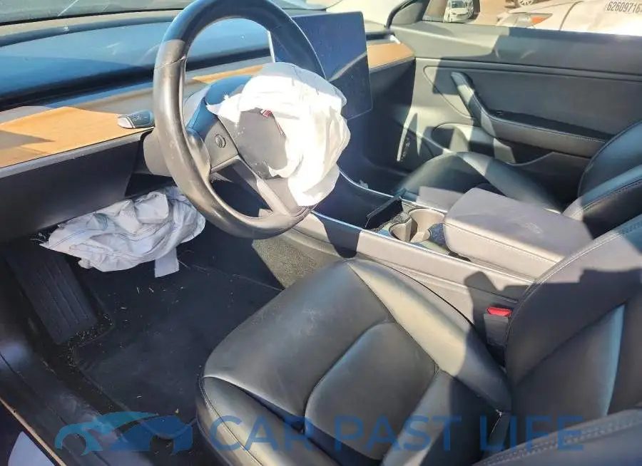 5YJ3E1EA9JF102597# 8