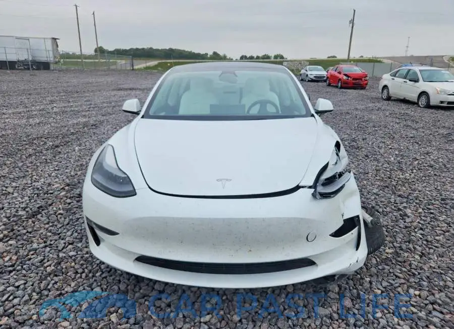 5YJ3E1EB5NF193902# 5