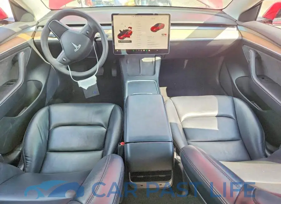 5YJ3E1EB6NF317899# 8