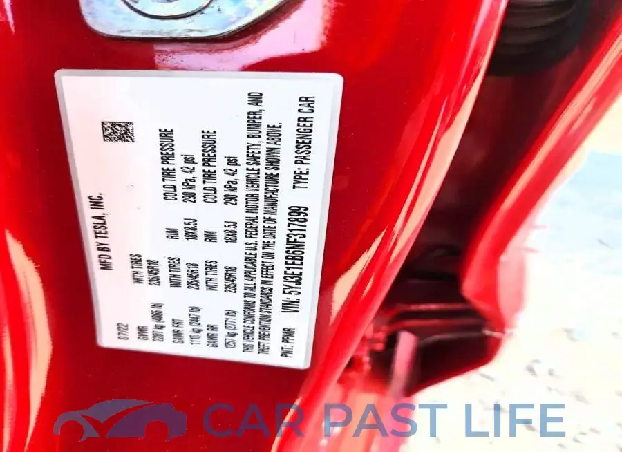 5YJ3E1EB6NF317899# 12
