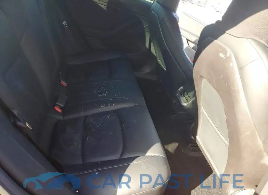 5YJ3E1EC8LF601993# 10