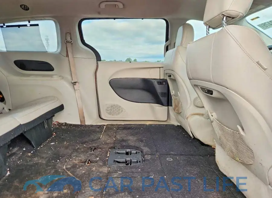 2C4RC1BG0JR127207# 11