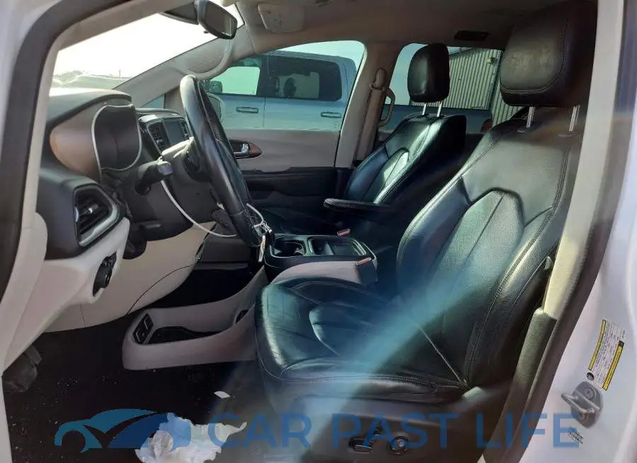 2C4RC1BG5JR115229# 7