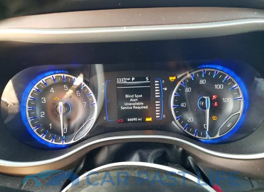 2C4RC1CG6NR159065# 9