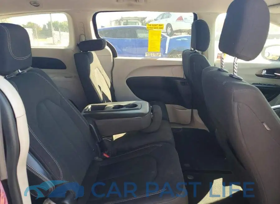 2C4RC1CG9MR557174# 11