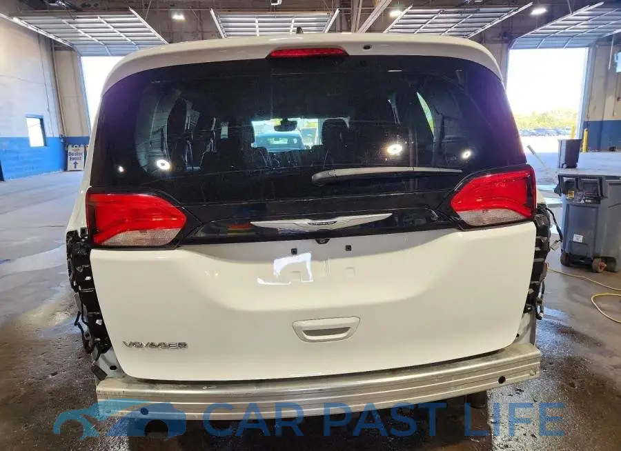 2C4RC1CGXRR176635# 6