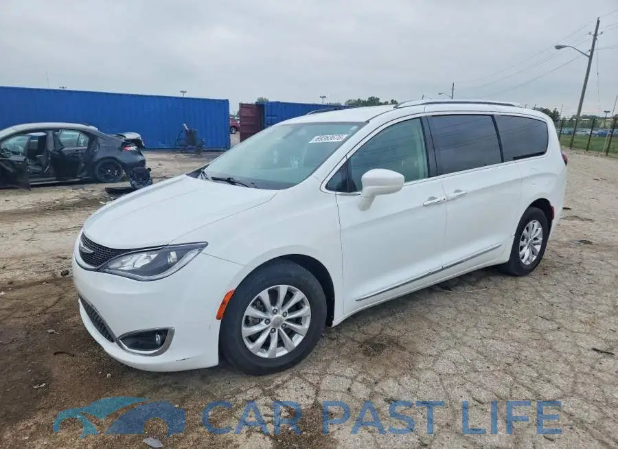 2C4RC1EG1JR234584# 1