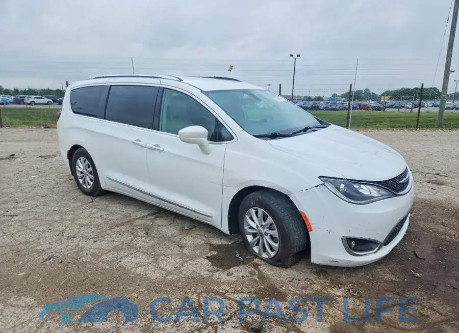 2C4RC1EG1JR234584# 4