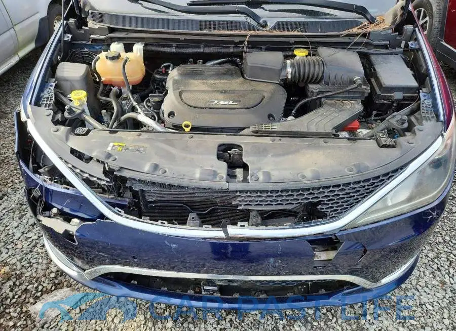 2C4RC1EG5JR108518# 12