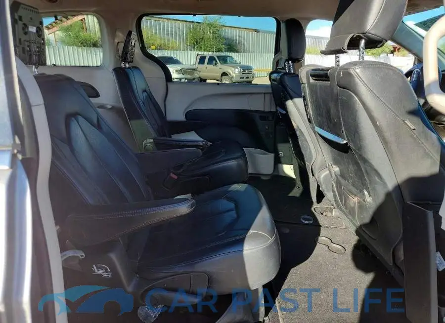 2C4RC1EG8HR636306# 11