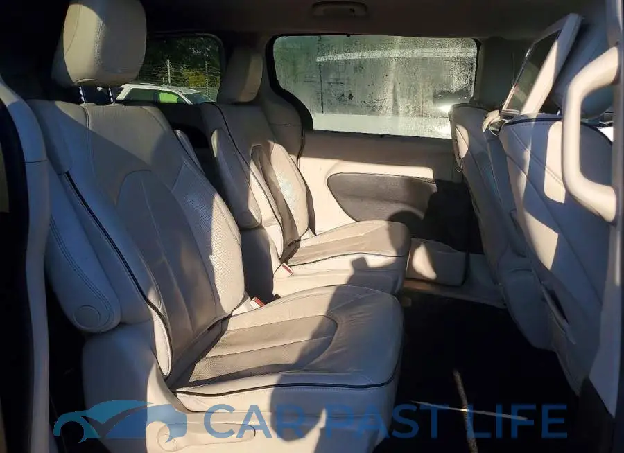 2C4RC1N70JR365800# 10