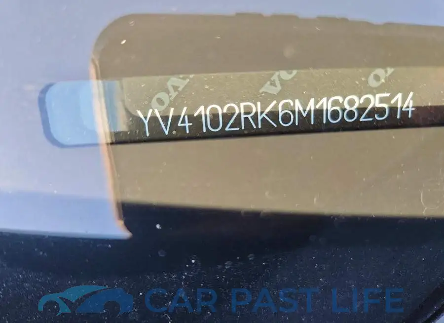 YV4102RK6M1682514# 13