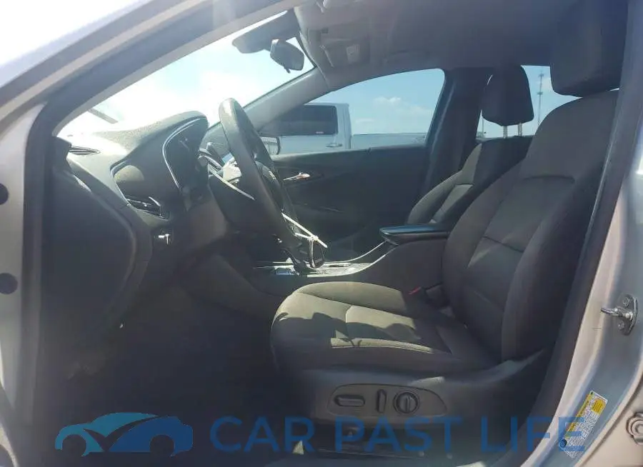 1G1ZD5ST2KF212732# 7