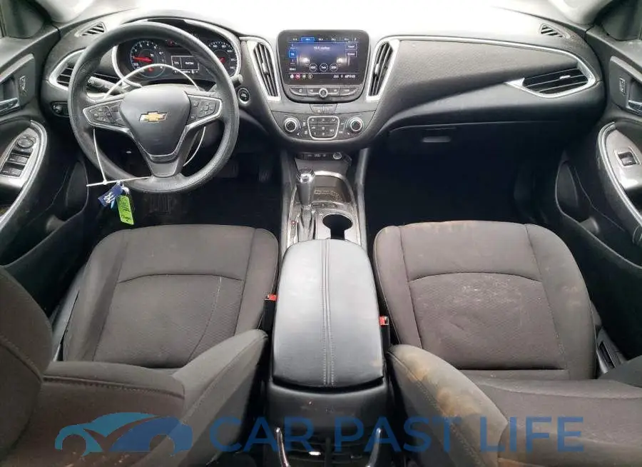 1G1ZD5ST3LF101821# 8